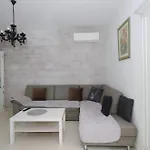 Villa Jakov Kraj