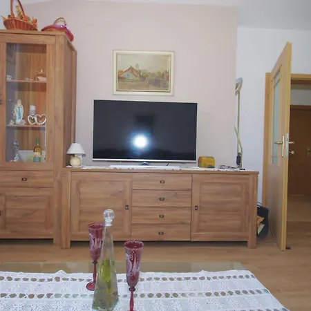 Jakov Villa *